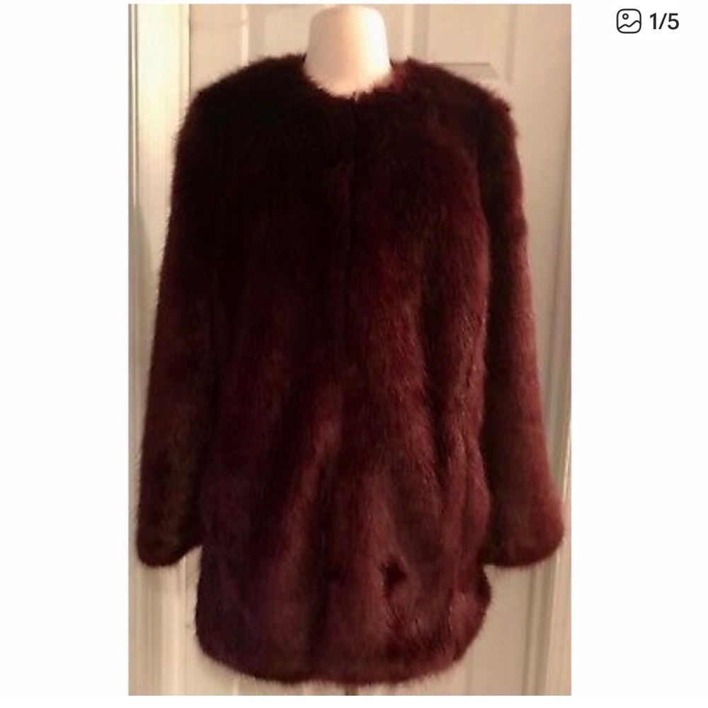 🌟J.Crew Collection Deep Wine Faux Fur Coat Size Medium - Picture 2 of 4